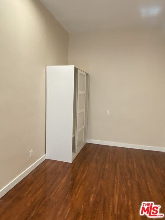 Building Photo - 1115 N Beverly Glen Blvd