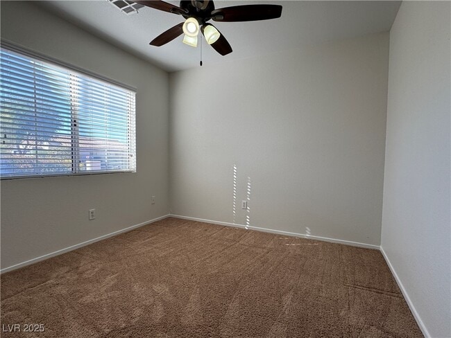 Building Photo - 5934 Gingham St