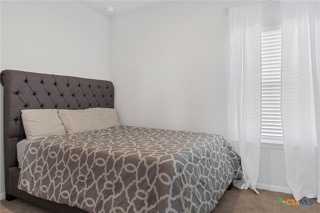 Building Photo - 149 Cutleaf