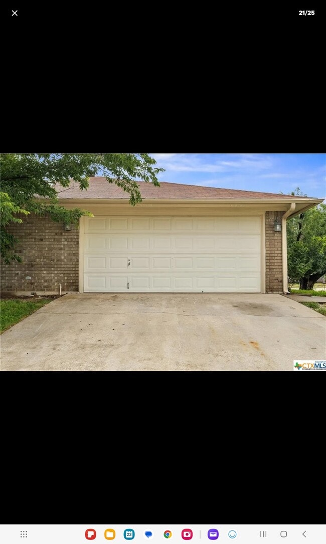 Building Photo - 1312 Elke Cir