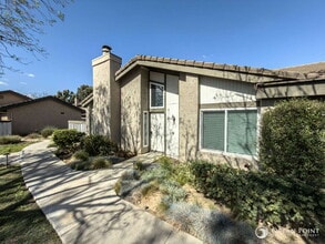 Building Photo - Spacious 2BD/2BA Condo in Camarillo!