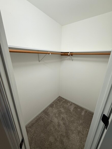 Building Photo - 710 Mesta Ln