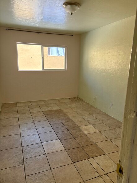 Building Photo - 5073 Sterling Ct