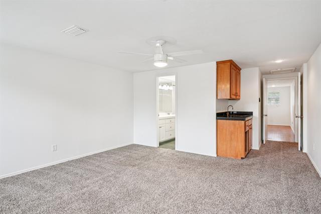 Building Photo - 4016 Willow Ridge Dr