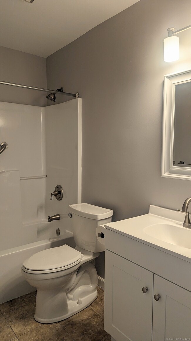 Building Photo - 10 Liberty St