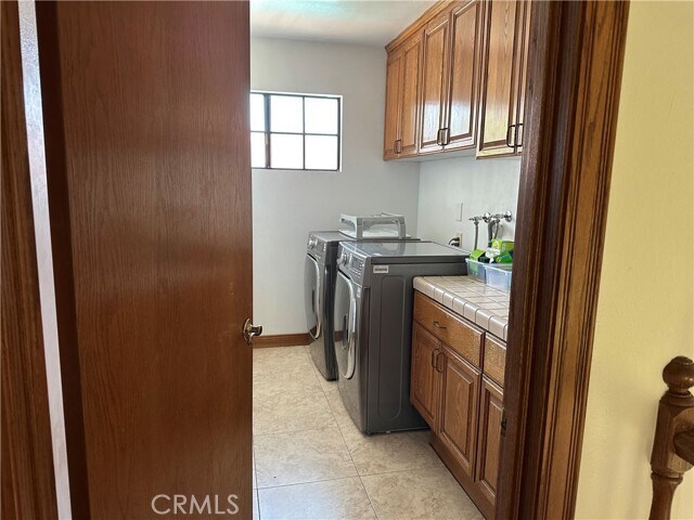 Building Photo - 146 Luben Ln