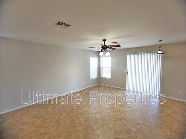 Building Photo - 12511 N 121st Dr
