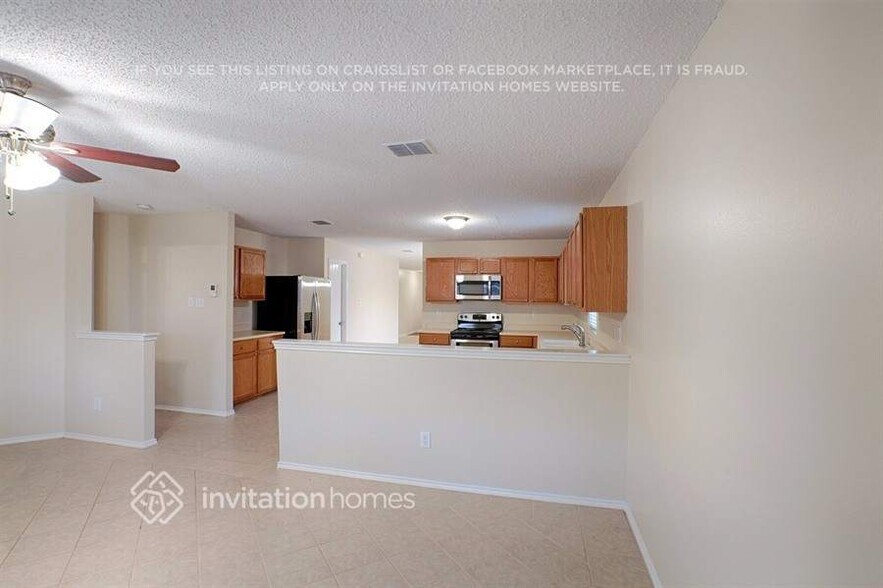 Building Photo - 4604 Bellcrest Dr