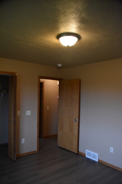 Building Photo - 8102 S Hughes Ave
