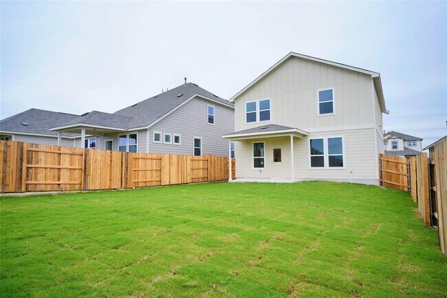 Building Photo - 384 Papaya Dr