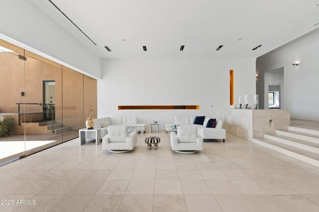 Building Photo - 9191 E Happy Hollow Dr