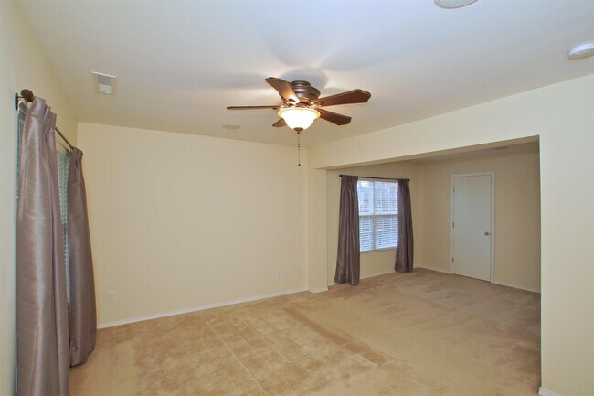 Building Photo - 1802 Whirlaway Ct
