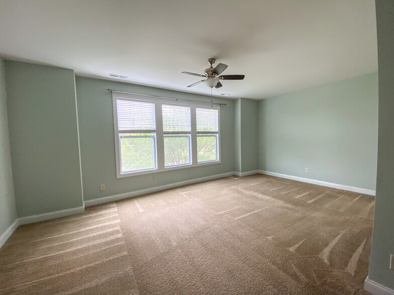 Building Photo - 4133 Strendal Dr