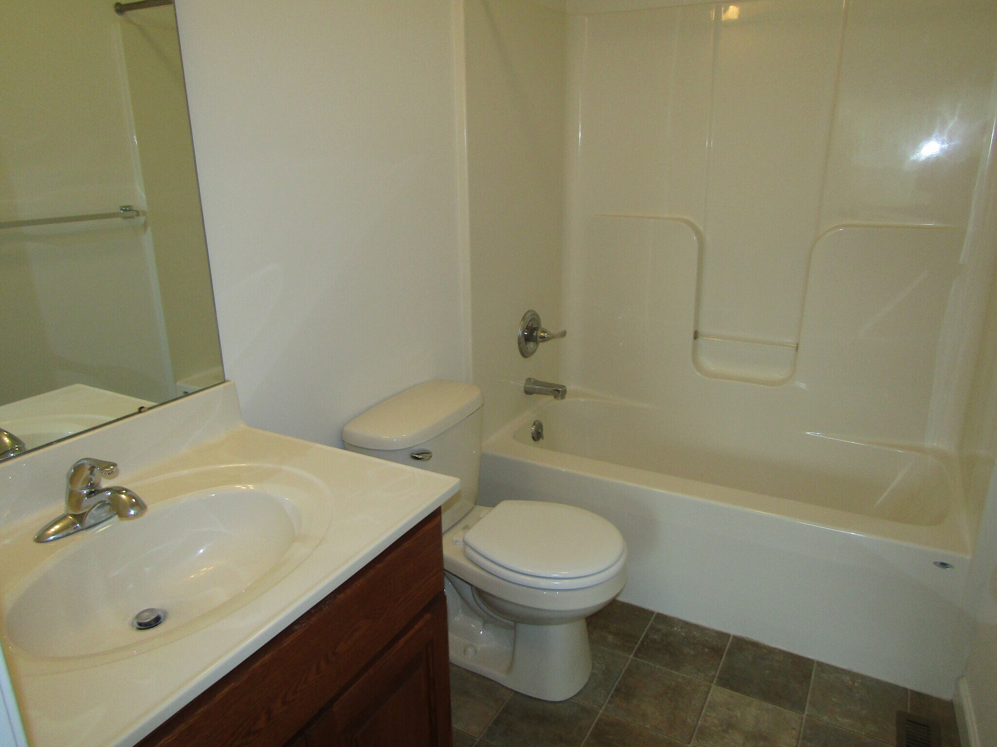 Building Photo - 318 Mount Olive Ln