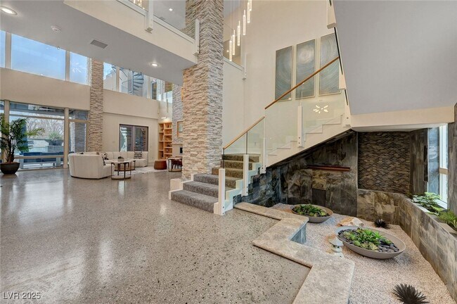 Building Photo - 2111 Edgewood Ave