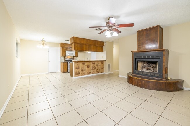 Building Photo - 4910 Redfish Reef Dr