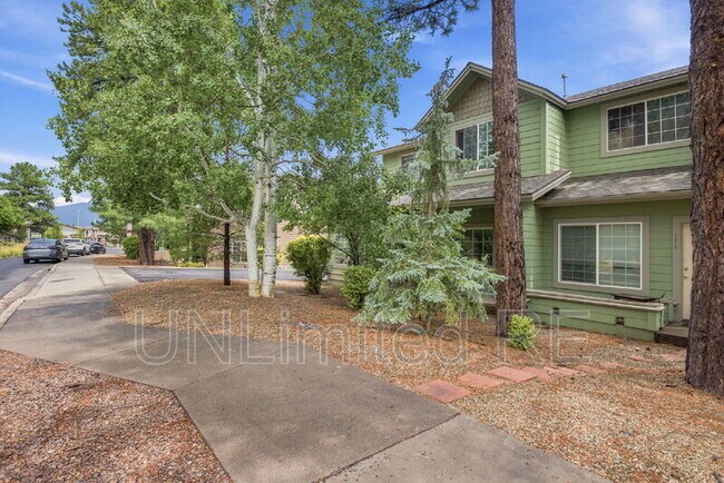 Building Photo - 3272 S Litzler Dr