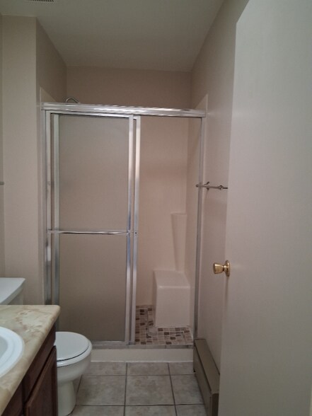 Building Photo - 1234 N Willow St