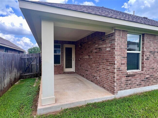Building Photo - 929 Coulee Dr