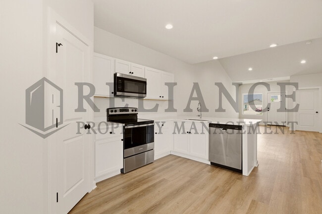 Building Photo - 157 N Gowen St
