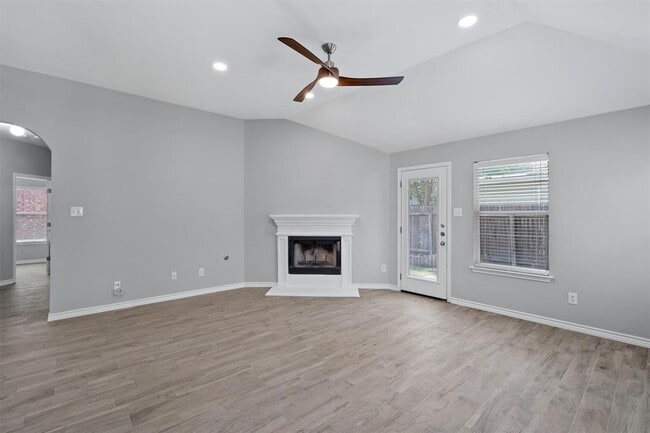 Building Photo - 1083 Zeus Cir