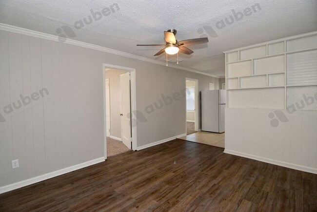 Building Photo - 2 Bedroom House For Lease in South Augusta