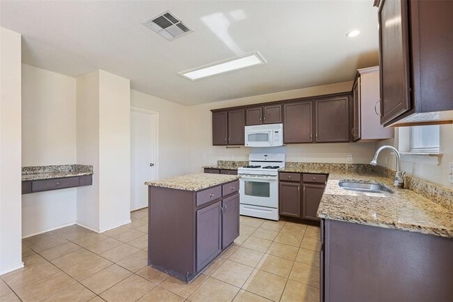 Building Photo - 2022 Killians Way