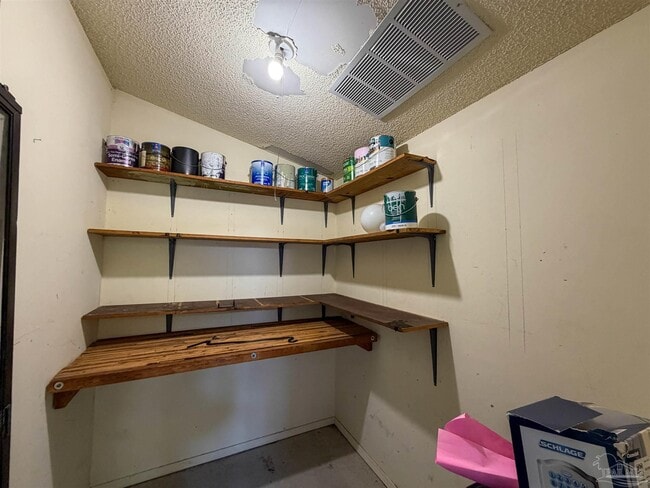 Building Photo - 2299 Scenic Hwy