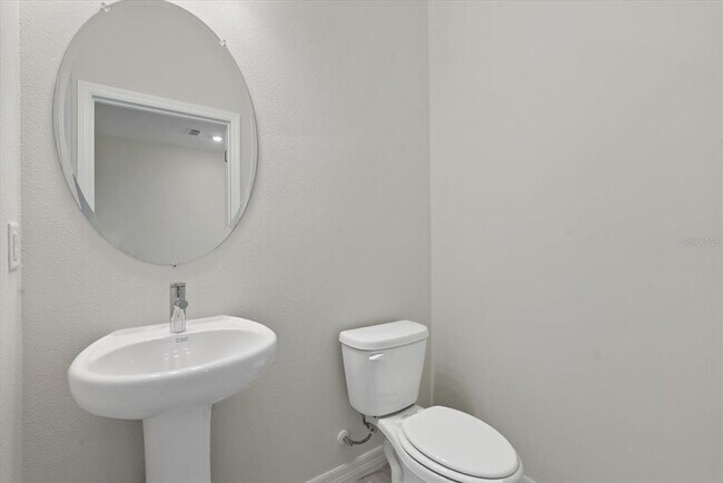 Building Photo - 7566 Sea Oak Ct