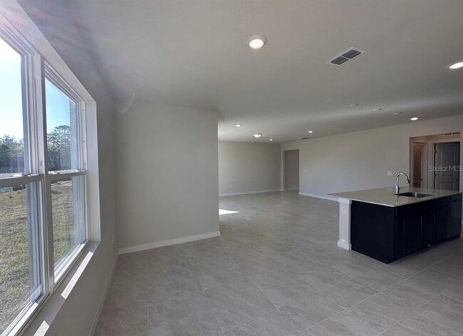 Building Photo - 5322 Royal Point Ave