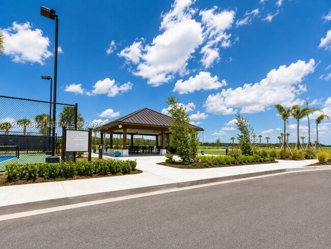 Building Photo - 10691 Wilgrove 10691
