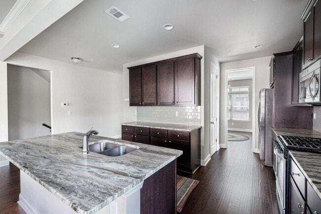 Building Photo - 317 Garland Woods Ct