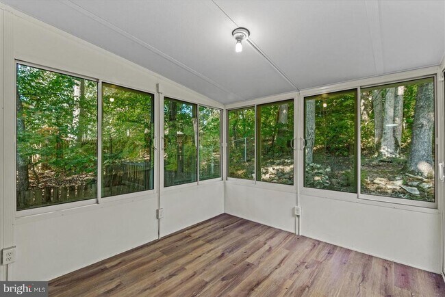 Building Photo - 2312 Harpoon Dr