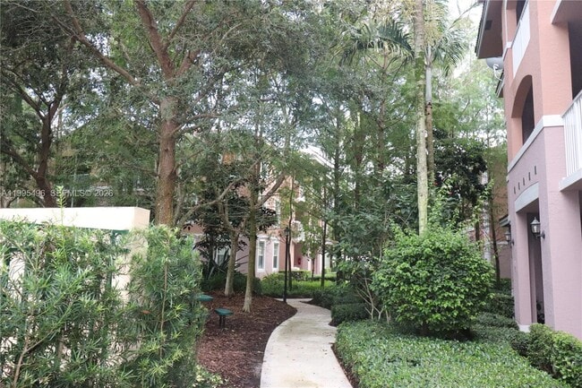 Building Photo - 6894 W Sample Rd