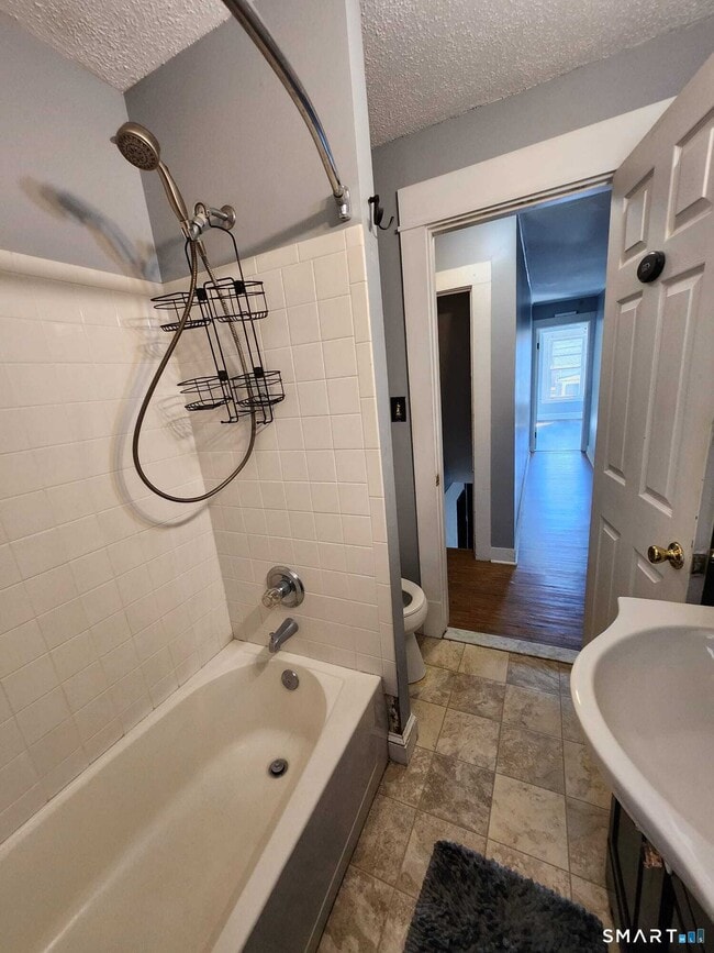 Building Photo - 14 Union St