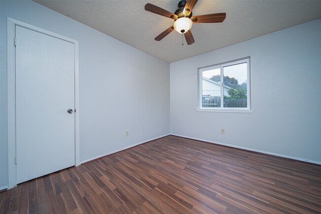 Building Photo - 2411 Gunston Ct