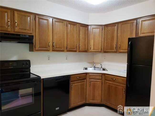 Building Photo - 1103 Aspen Dr