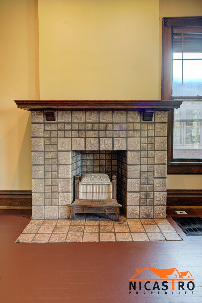 Building Photo - 184 Frambes Ave