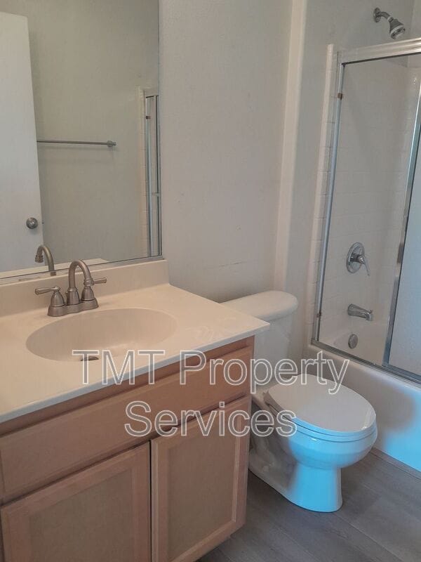 Building Photo - 310 E McCoy Ln
