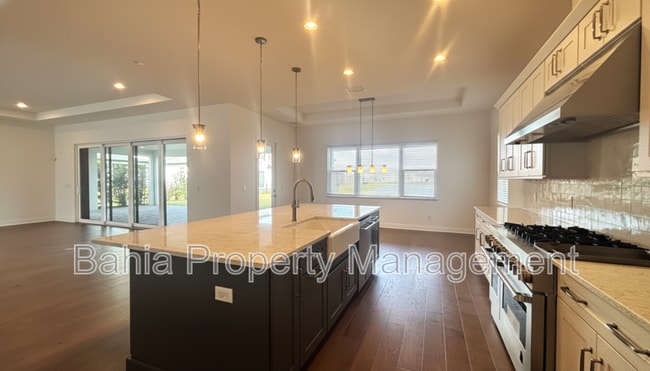 Building Photo - 9233 Santorini Dr