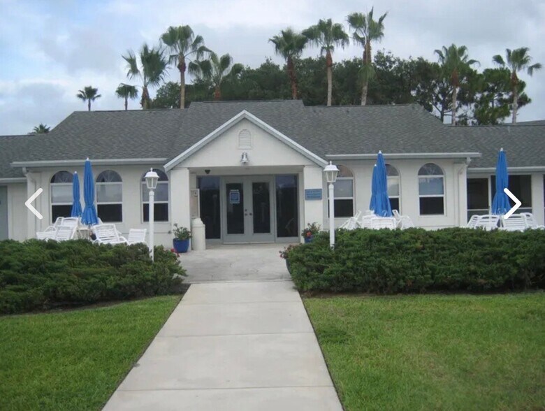 Building Photo - 2504 SE Anchorage Cove