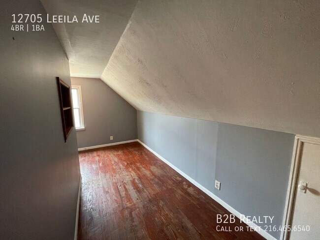 Building Photo - 12705 Leeila Ave