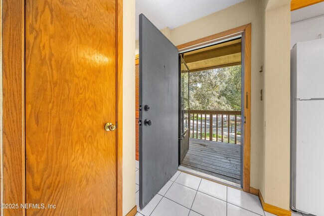 Building Photo - 2930 Ravines Rd