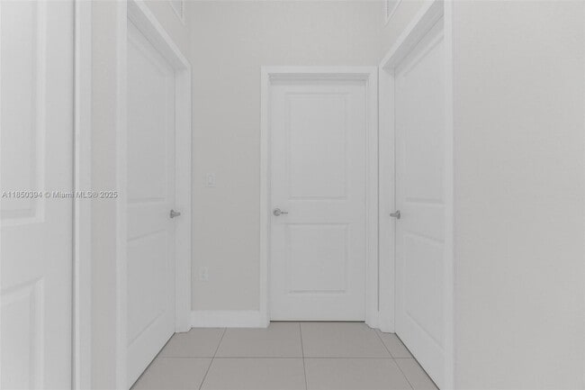 Building Photo - 19447 SW 124th Ave