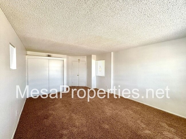 Building Photo - 14581 King Canyon Rd
