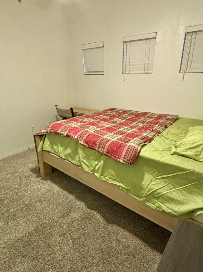 Building Photo - 2505 San Gabriel St