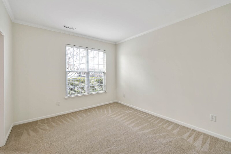 Building Photo - 4019 Cadence Dr