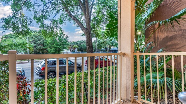 Building Photo - Great South Tampa 1st Floor 2BR/2BA Condo ...