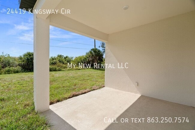 Building Photo - 24419 SW Kingsway Cir