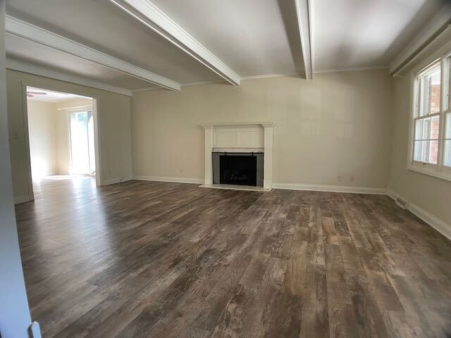 Building Photo - Large Duplex in Far North Peoria